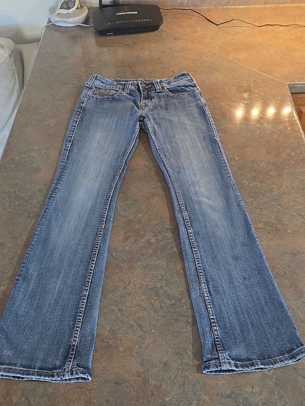 Cowgirl Tuff Women’s Dark Wash Bootcut Jeans - Picture 4 of 15